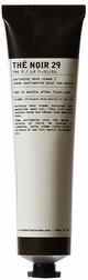 Le Labo Thé Noir 29 krém na ruce